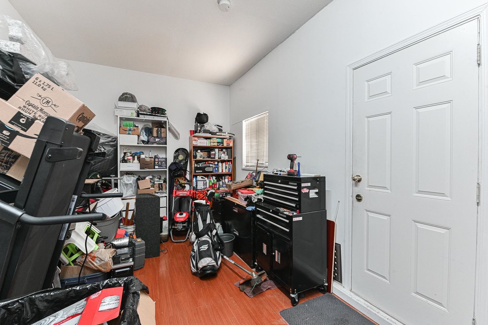 Listing Image 17