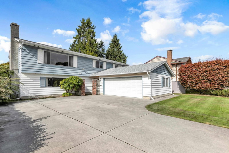 9591 Woodwards Place, Richmond, V7E 1H3 | Image 2