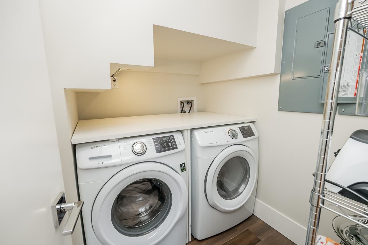 Listing Image 21