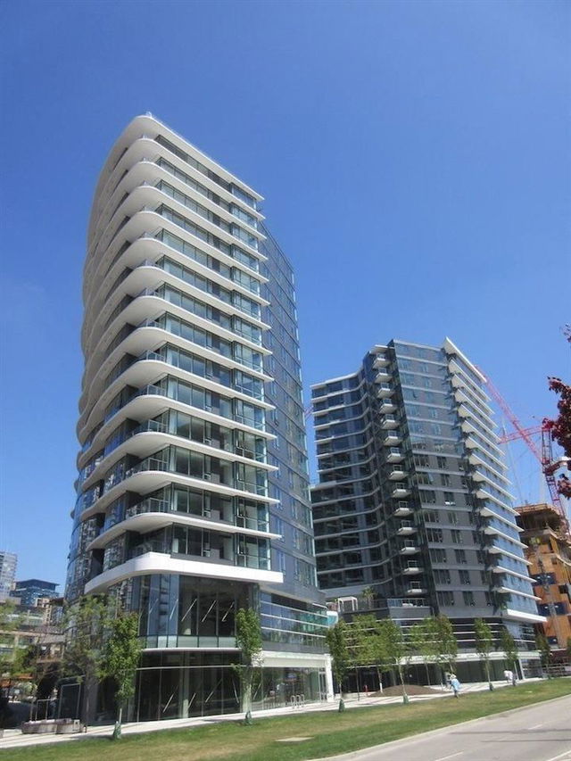 1115 - 68 Smithe Street