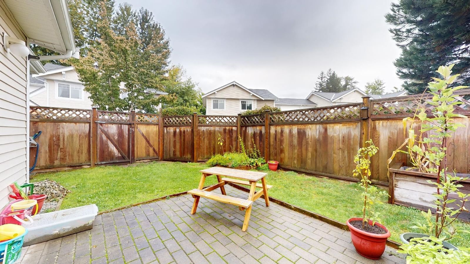 Listing Image 11