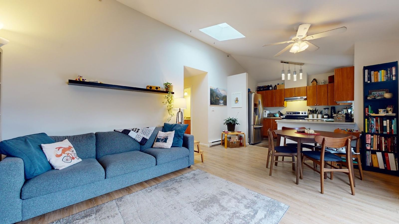 Listing Image 15