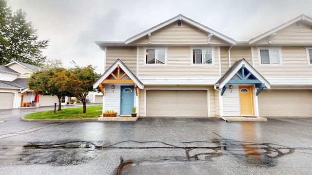 1 - 1821 Willow Crescent
