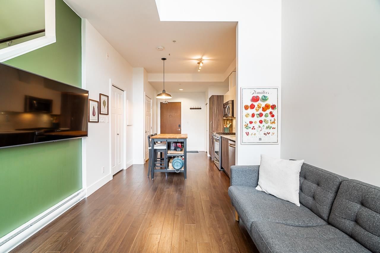 Listing Image 14