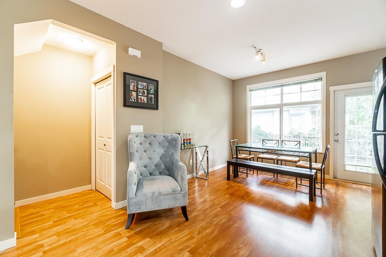 Listing Image 10
