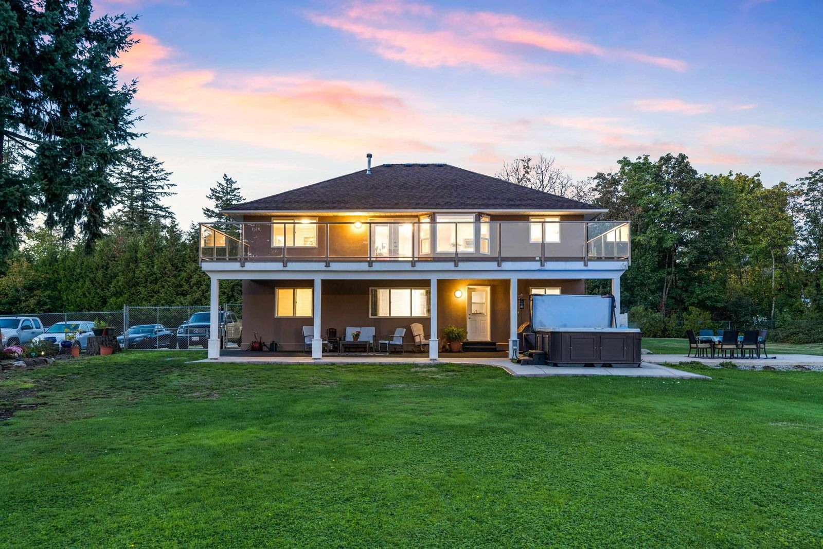 Listing Image 8