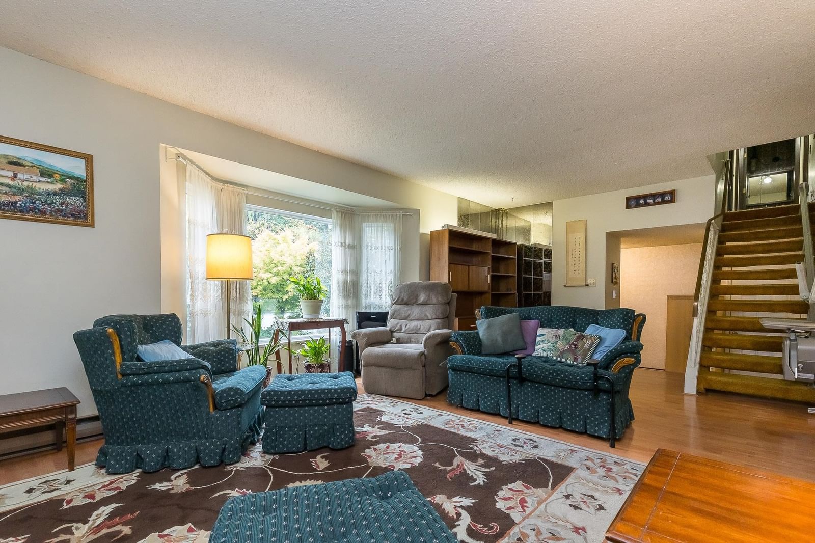 Listing Image 9