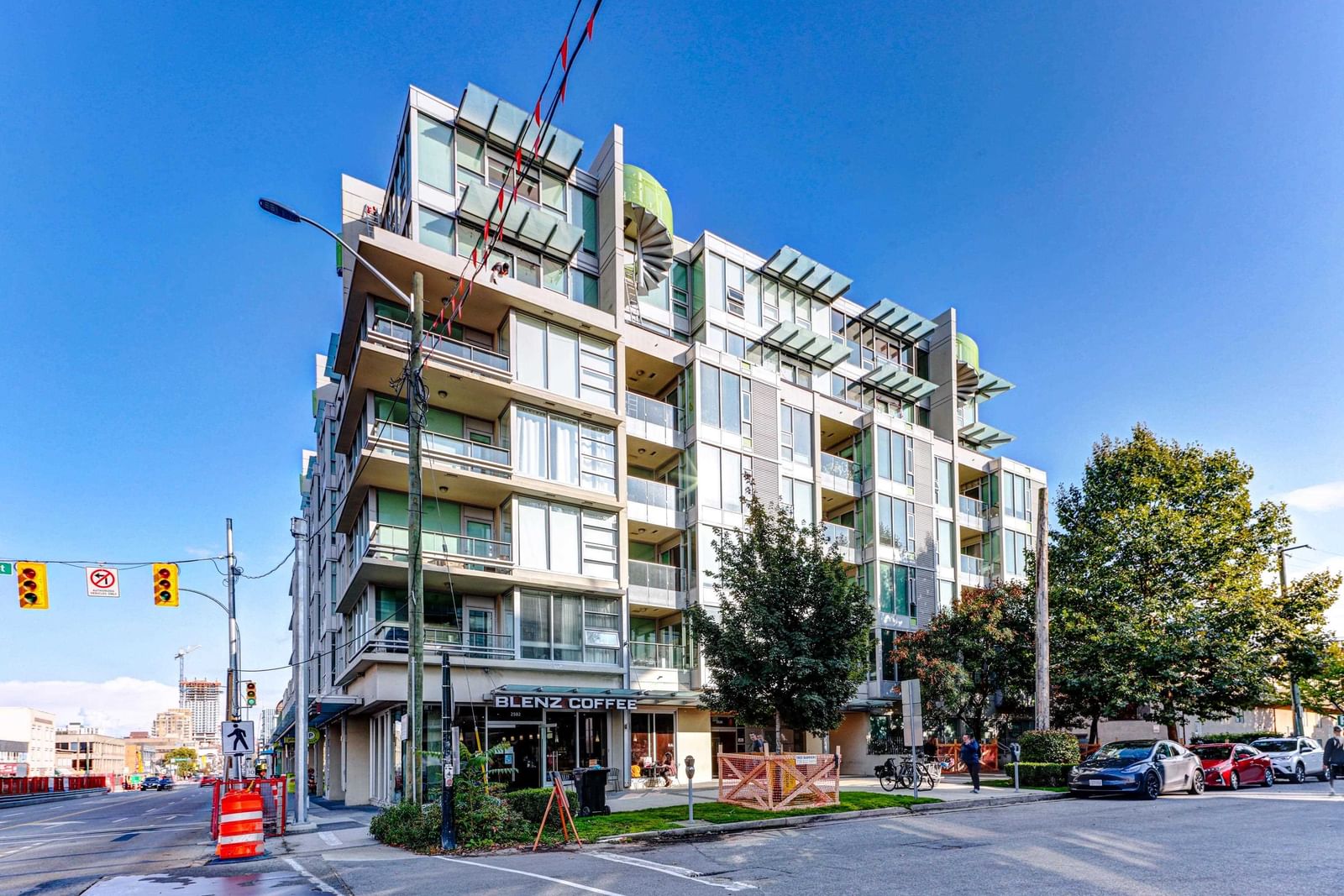 Listing Image 1