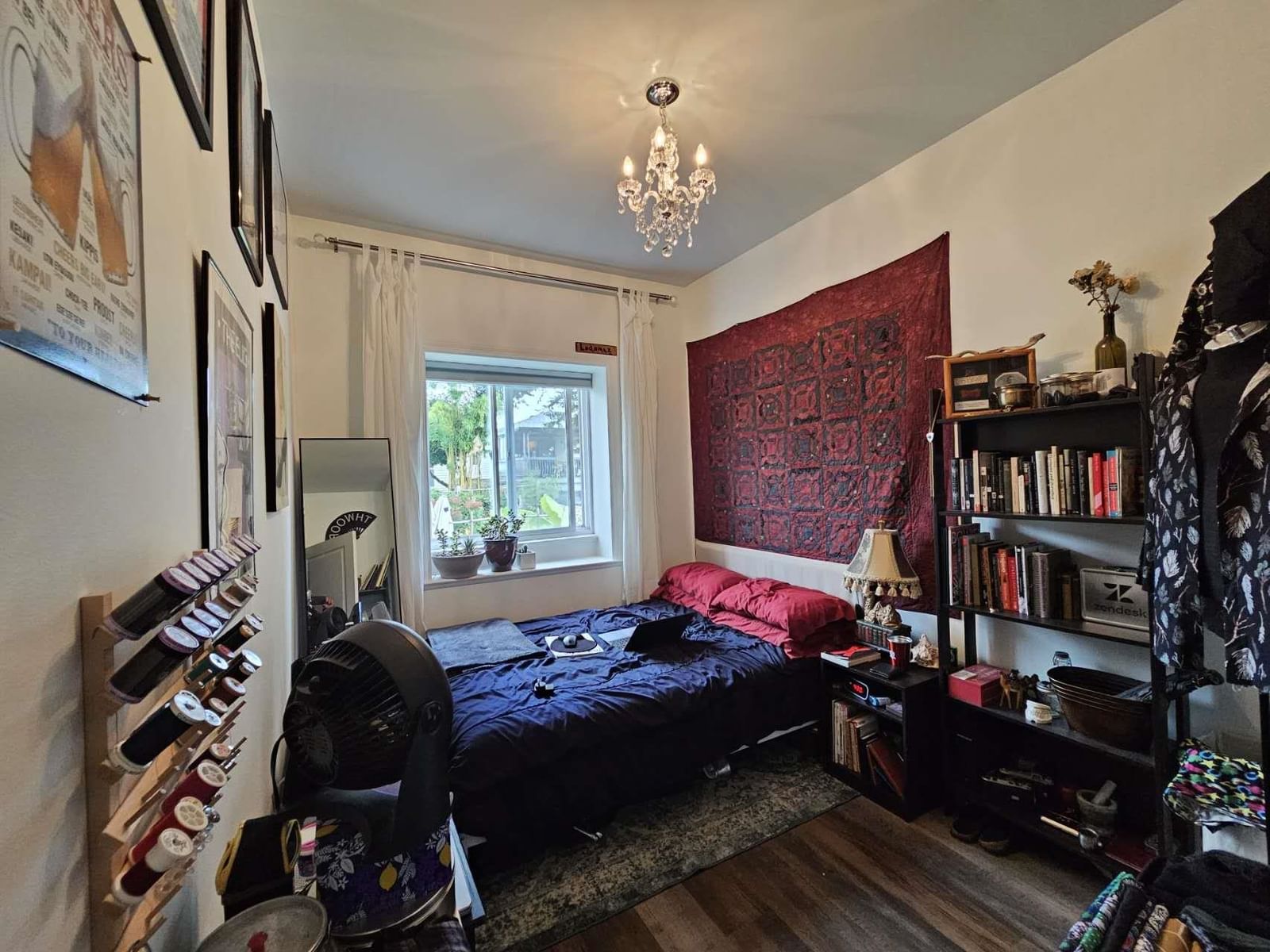 Listing Image 11