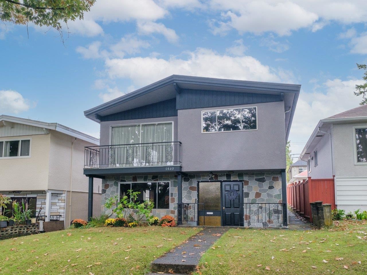 Listing Image 1