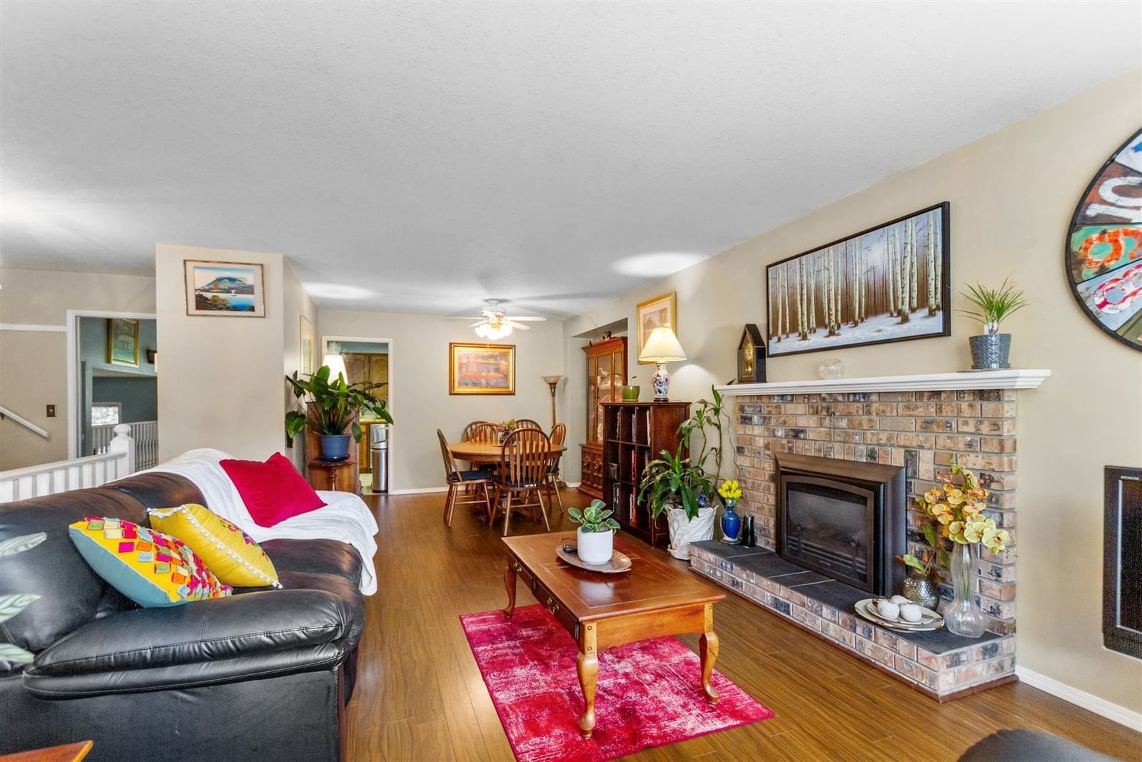 Listing Image 5