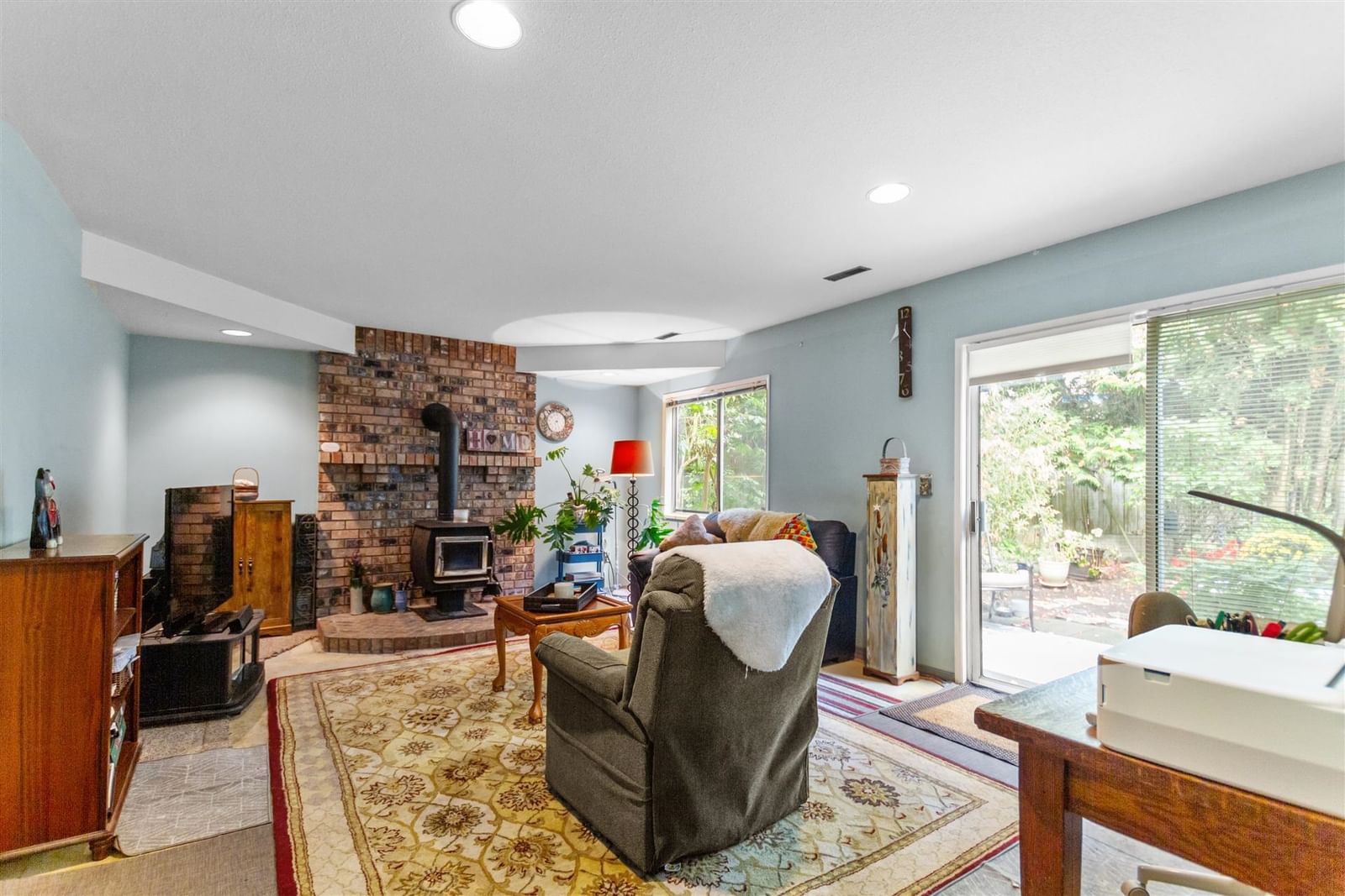 Listing Image 9