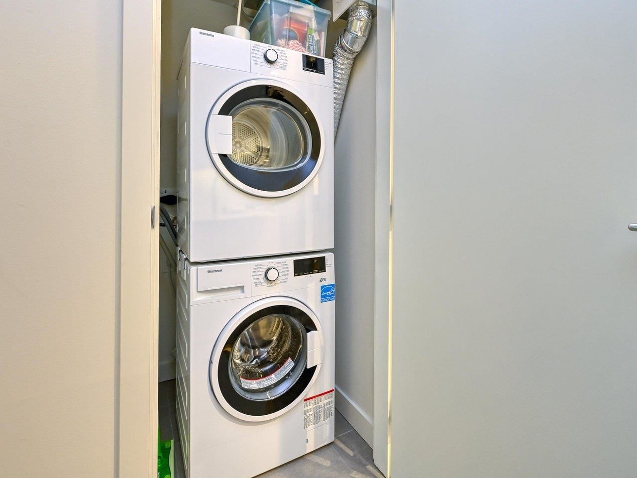 Listing Image 18