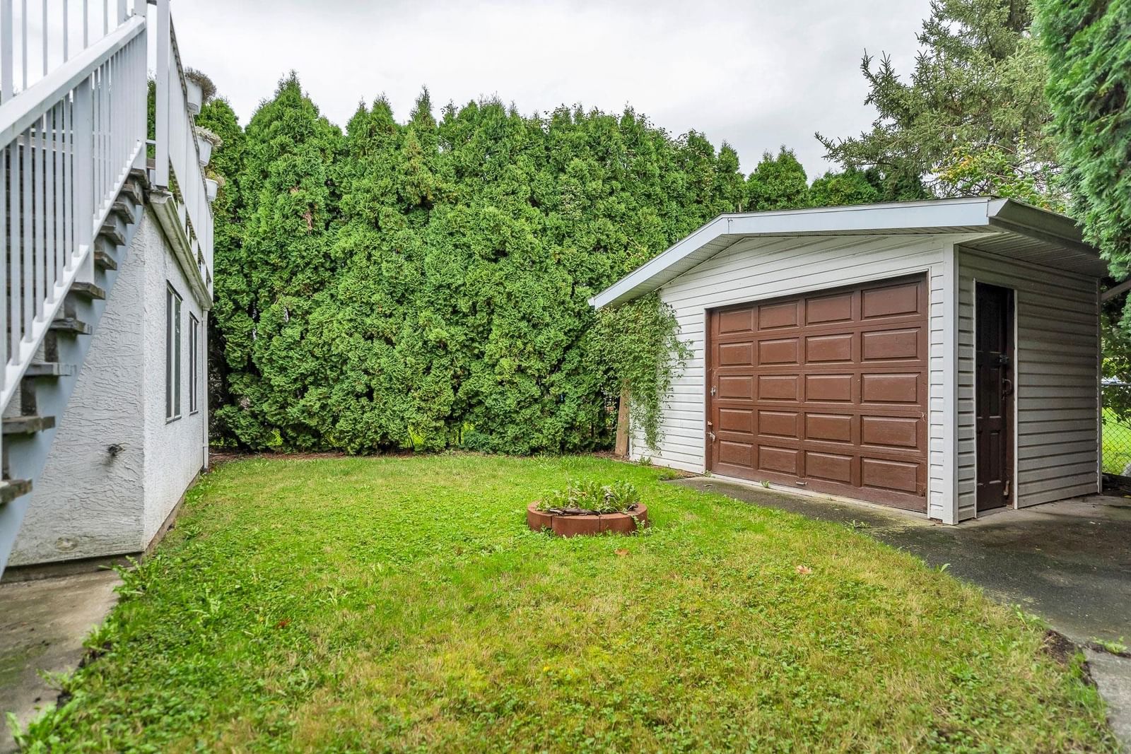 Listing Image 28