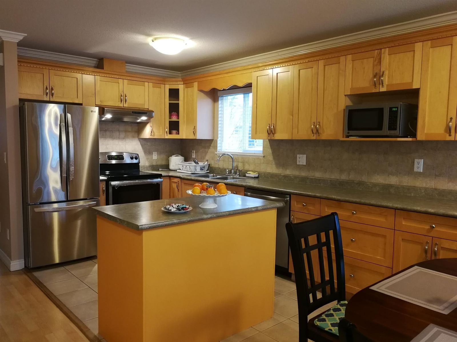 Listing Image 11
