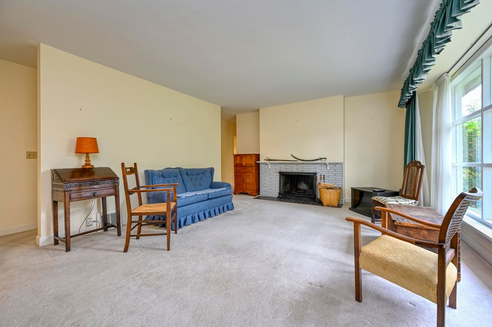 Listing Image 14