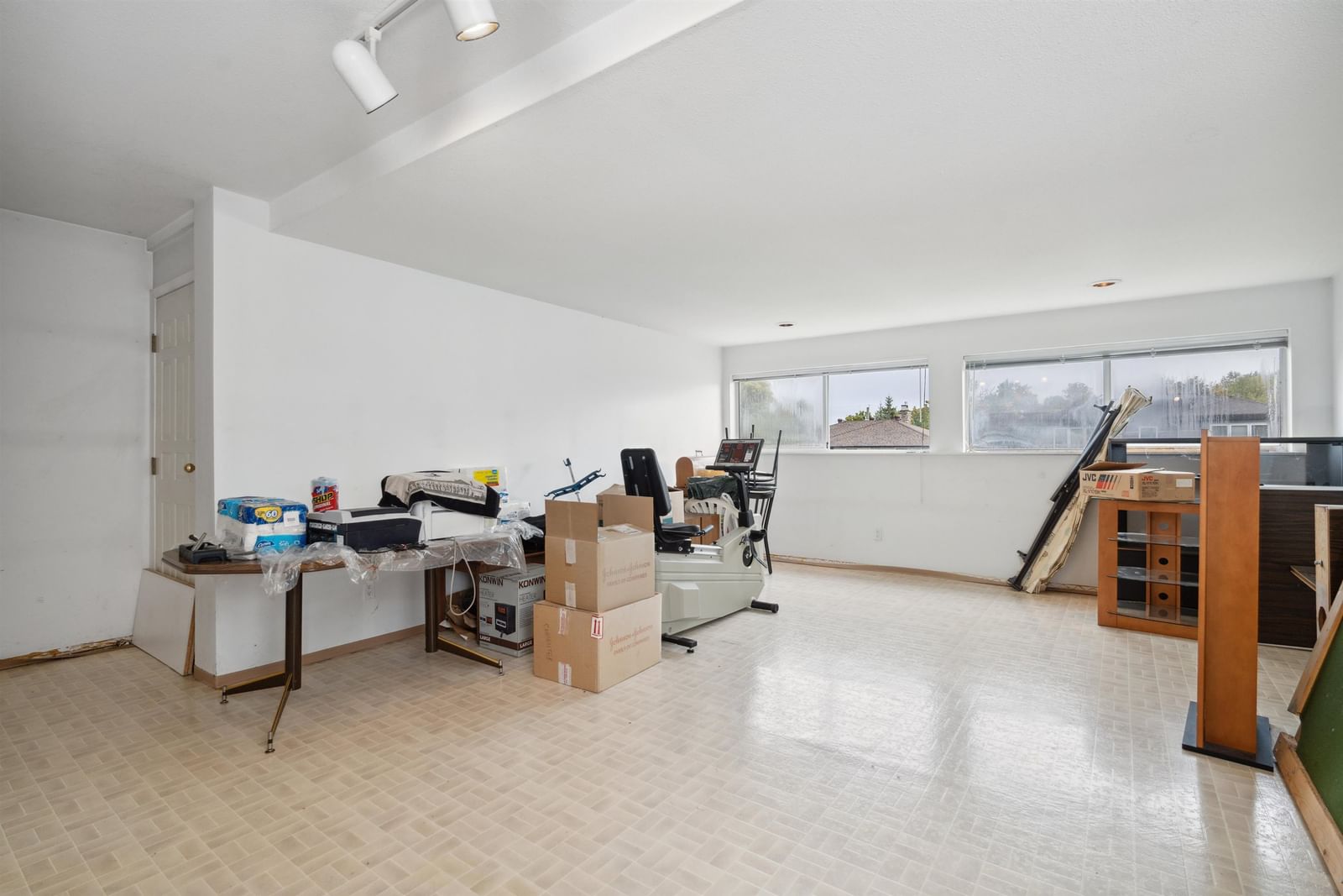 Listing Image 29