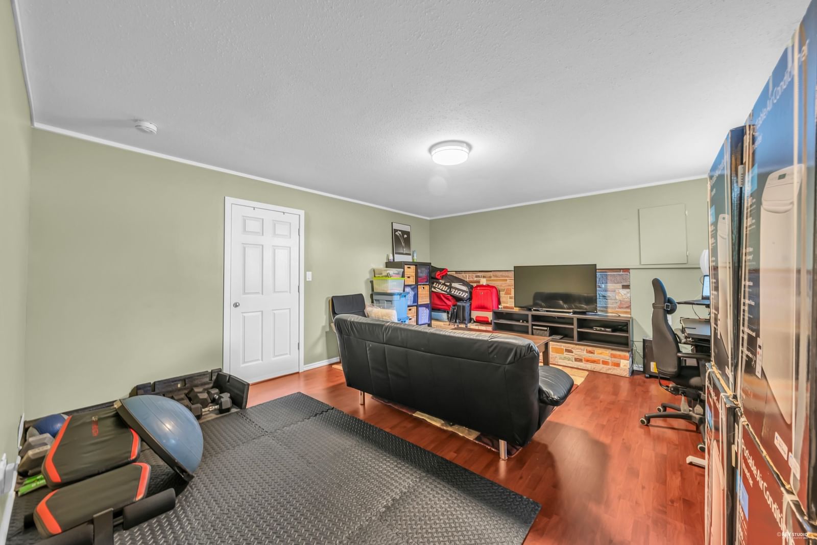 Listing Image 22