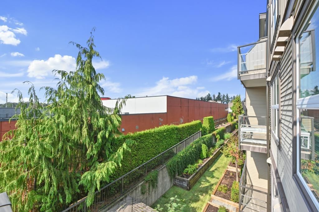 Listing Image 28