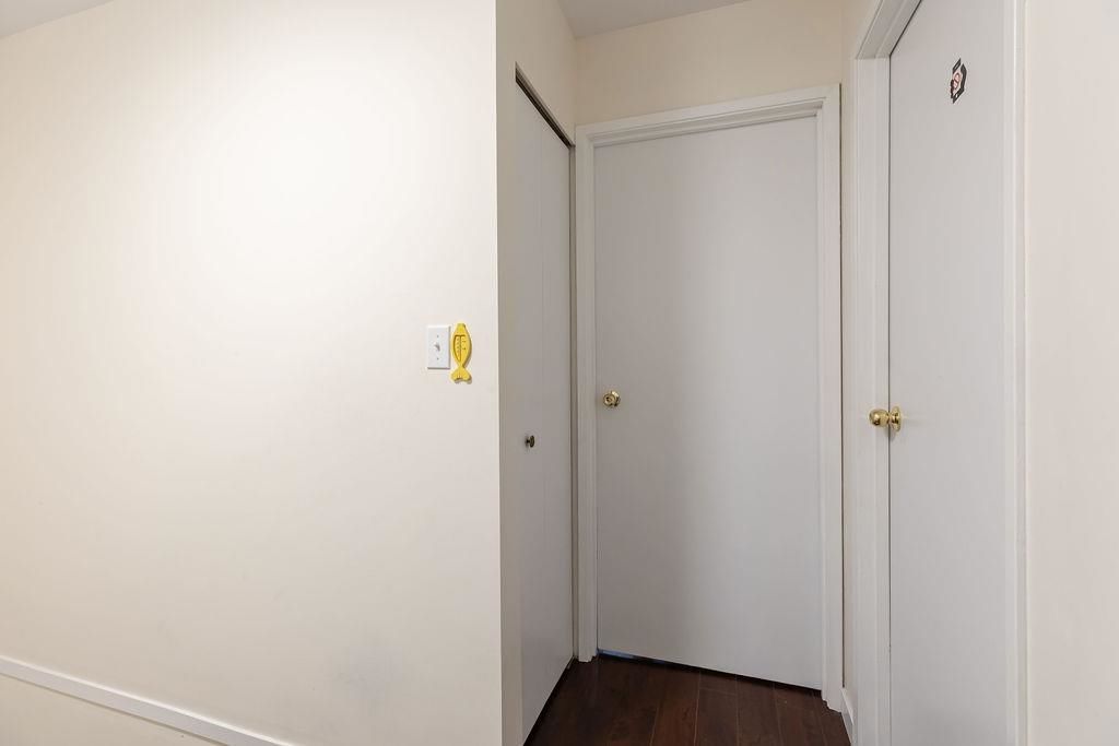 Listing Image 26
