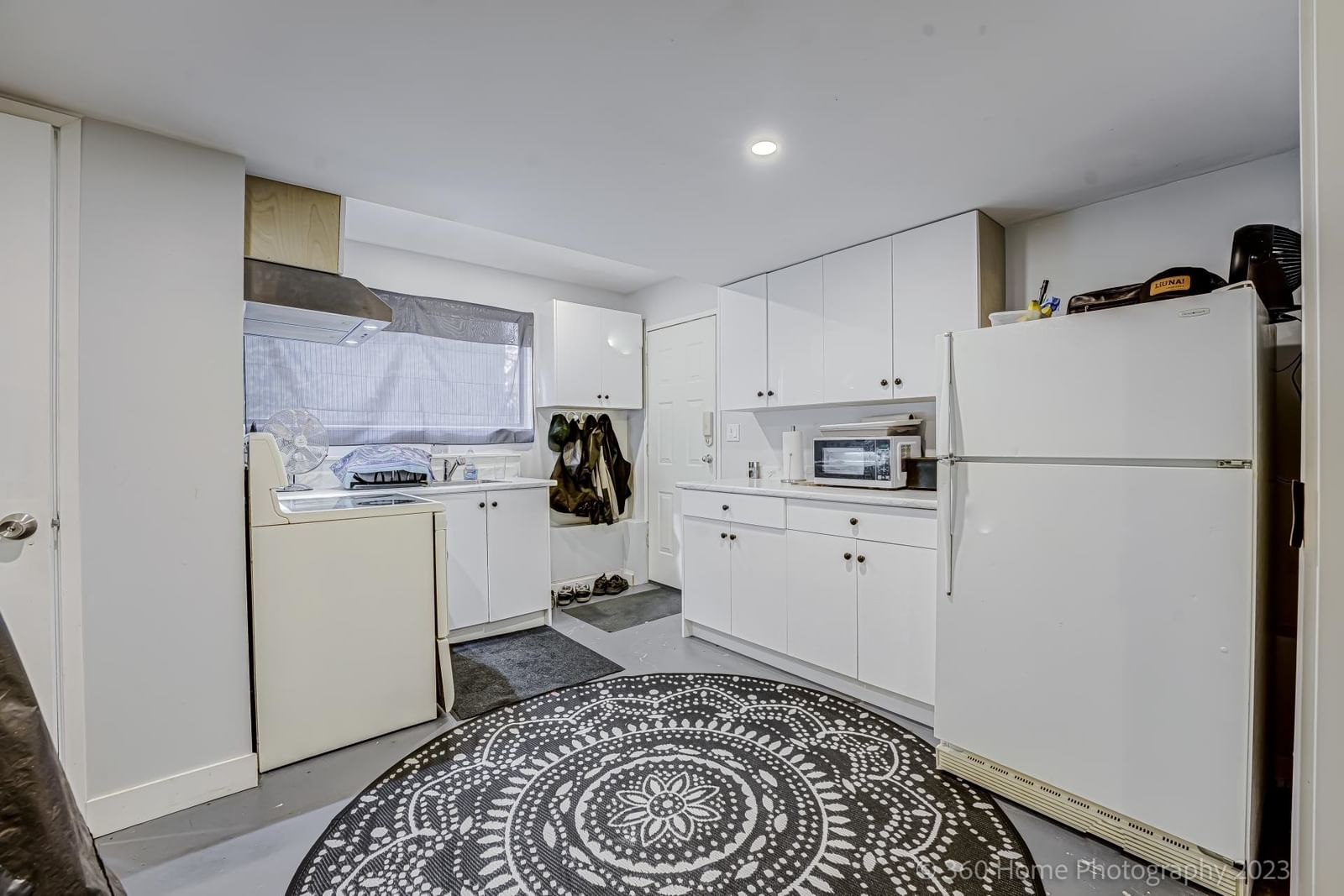 Listing Image 19