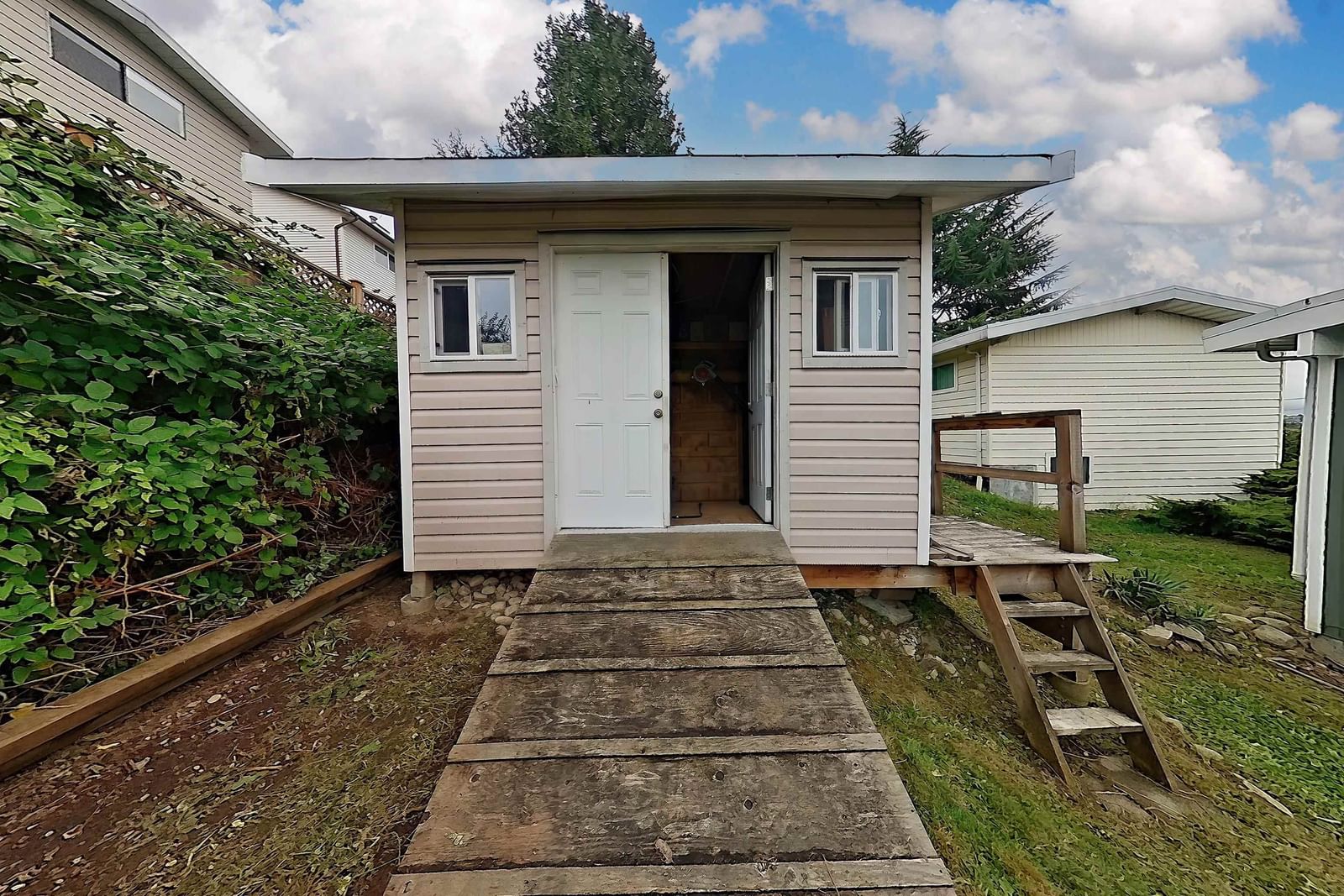 Listing Image 27