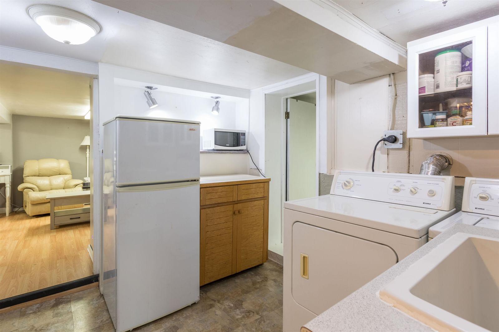 Listing Image 13