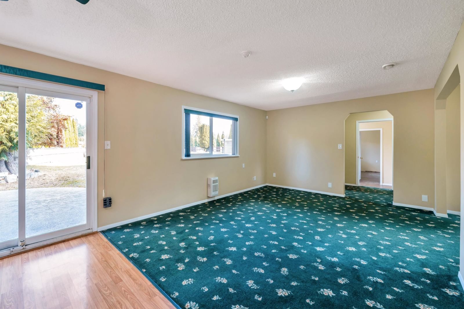 Listing Image 14