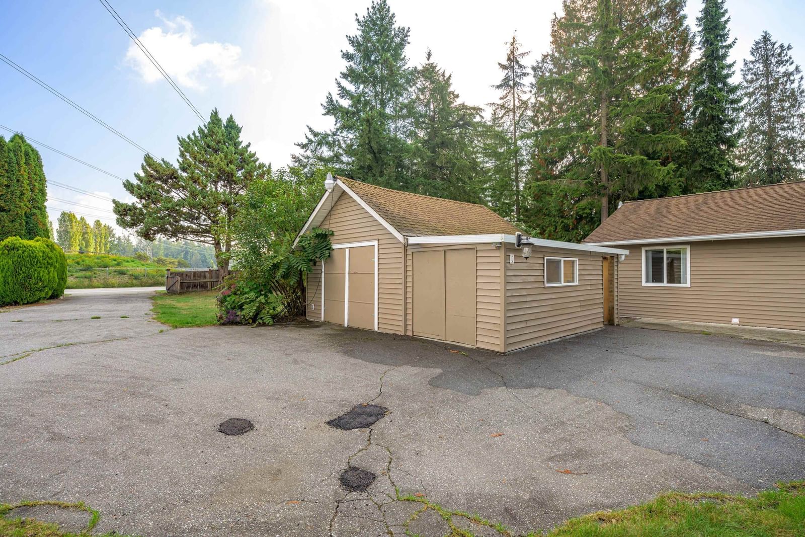 Listing Image 32
