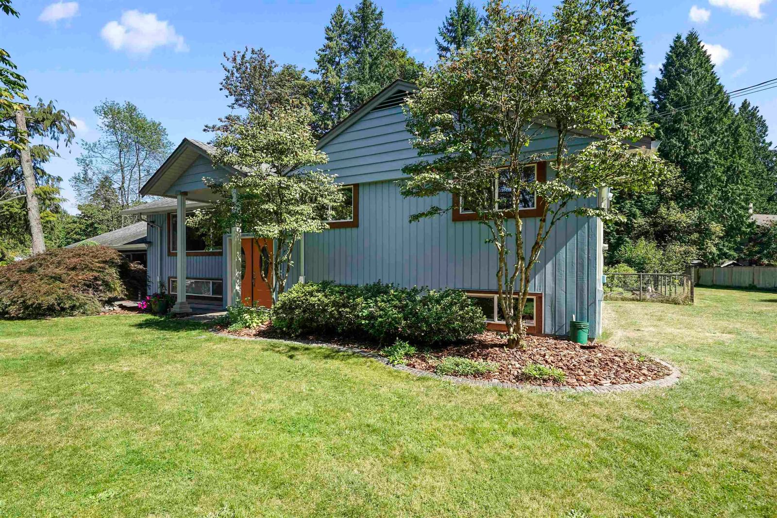 Listing Image 5