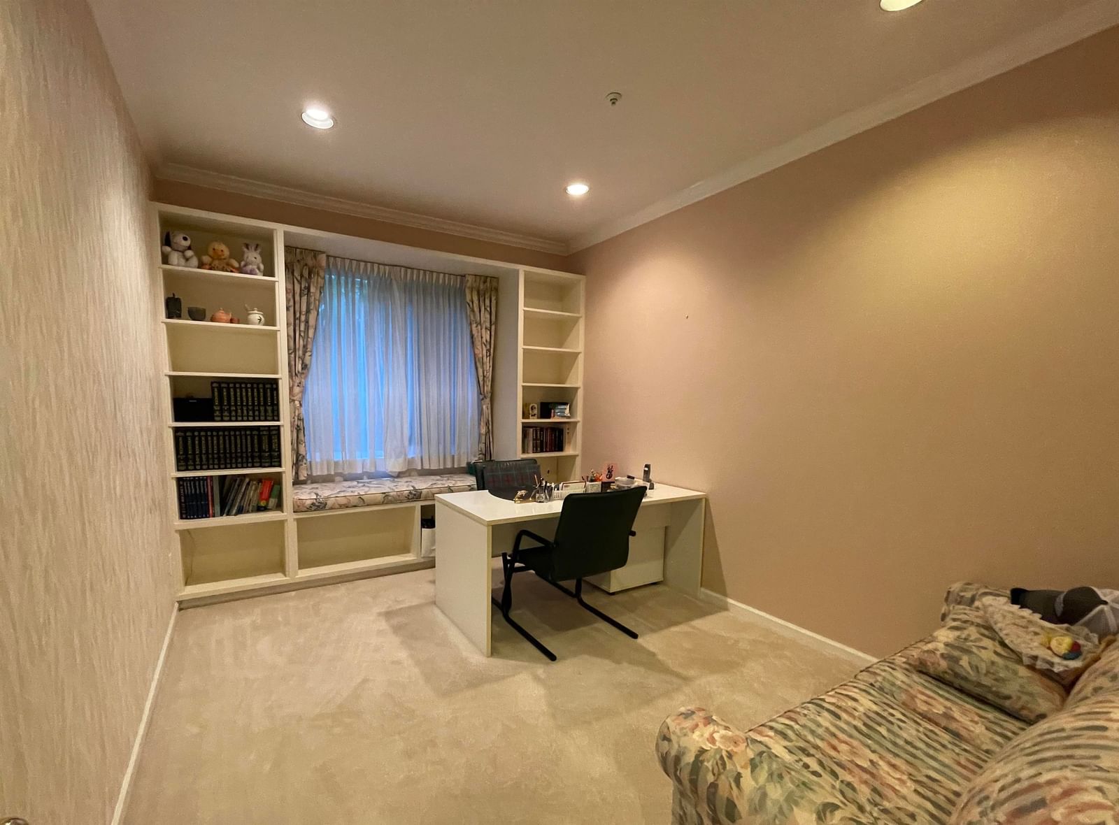 Listing Image 18