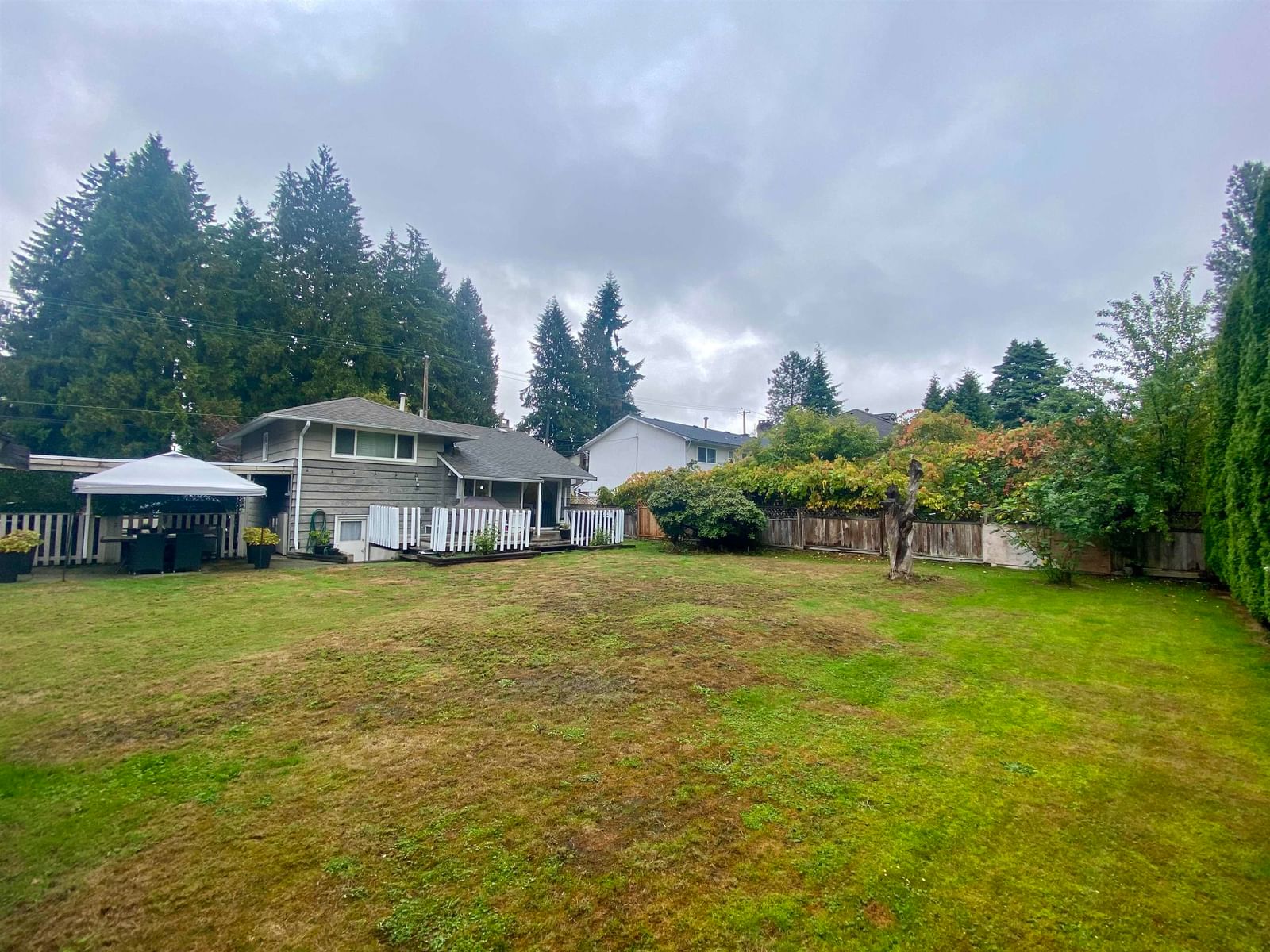 Listing Image 8