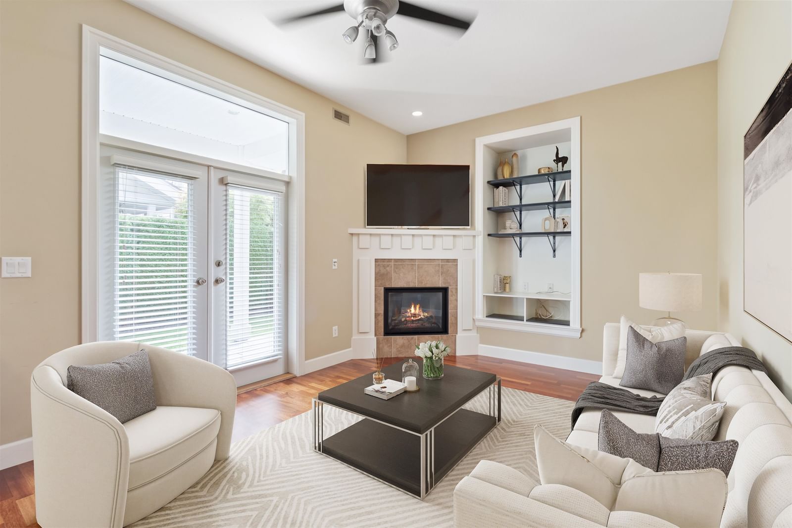 Listing Image 10