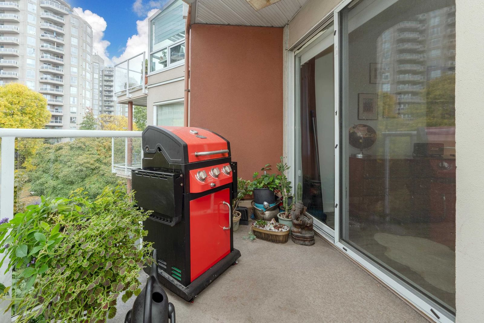 Listing Image 25
