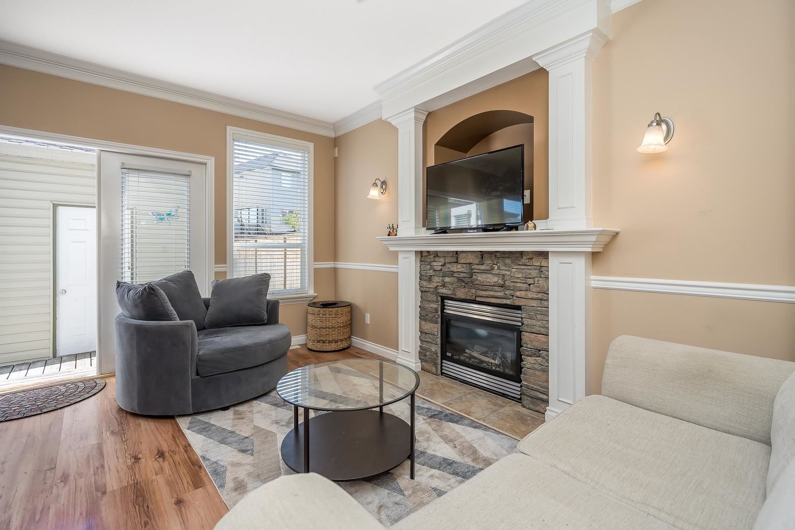 Listing Image 19