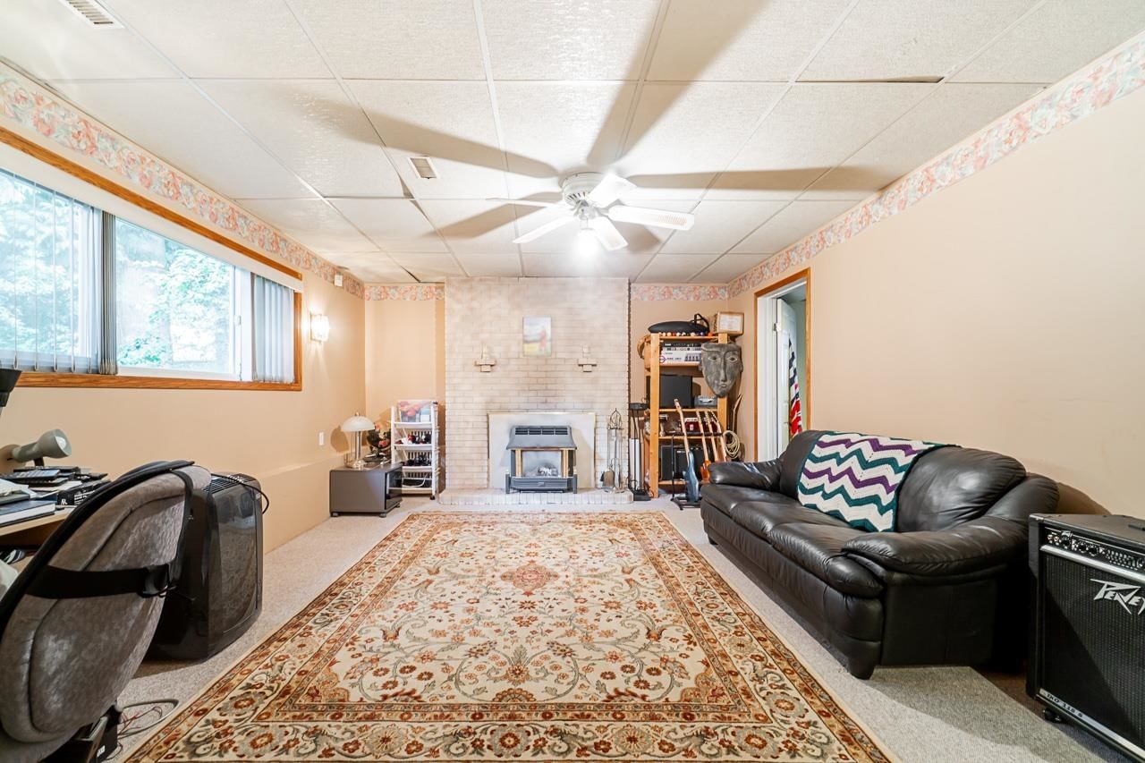 Listing Image 18