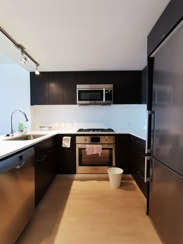 1507 - 7888 Ackroyd Road