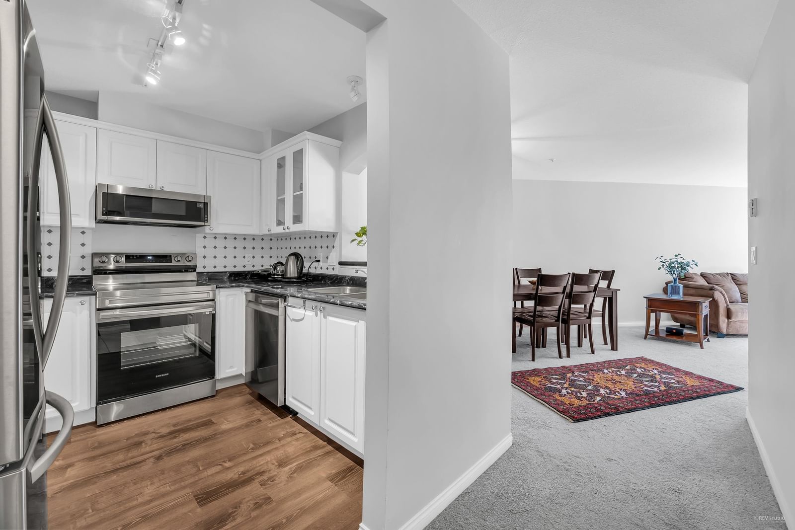 Listing Image 18