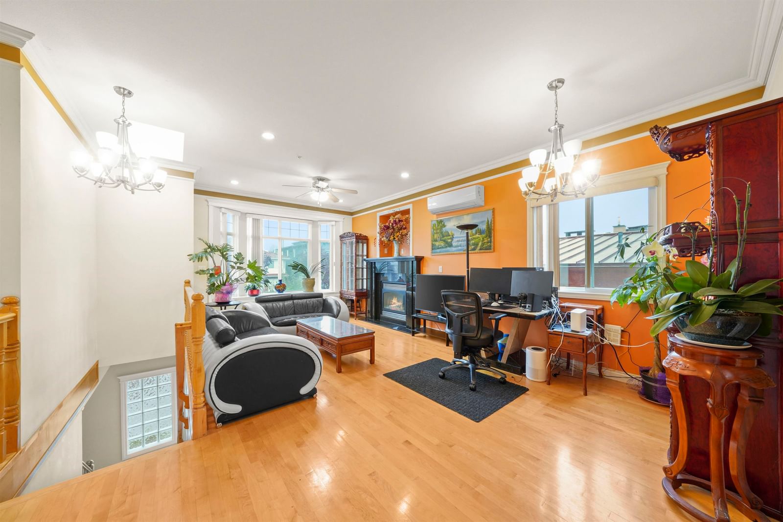 Listing Image 8