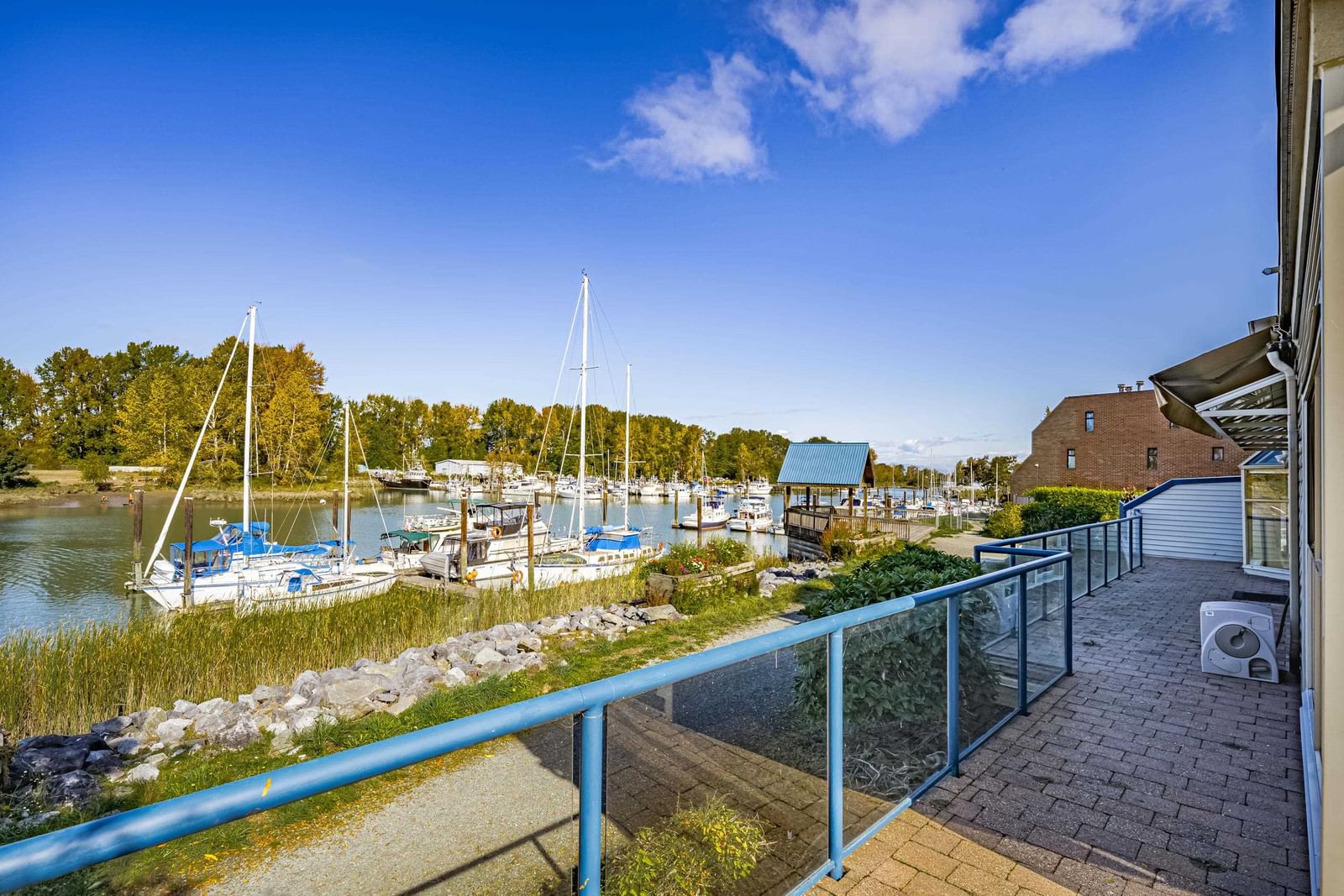 Listing Image 23