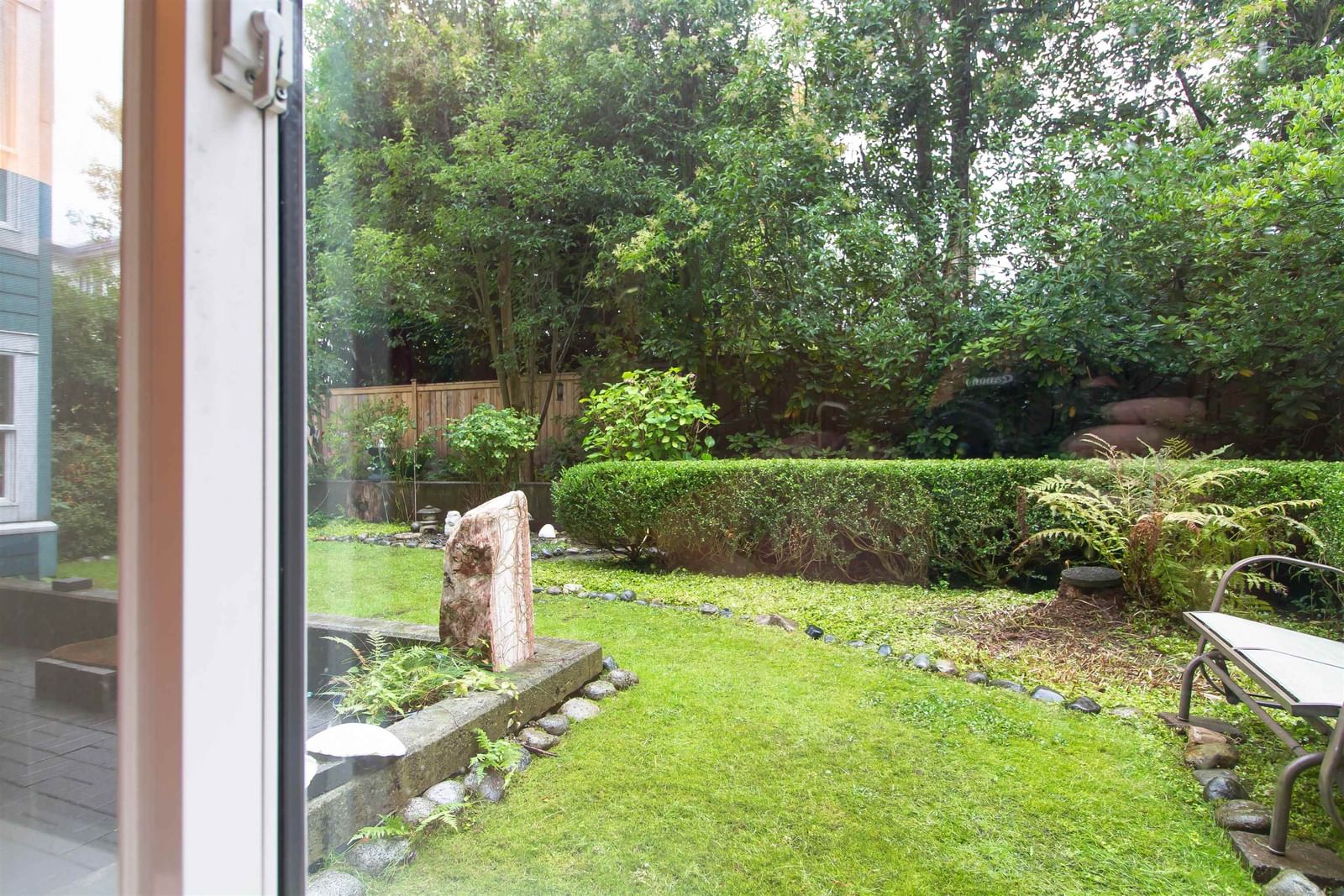 Listing Image 30