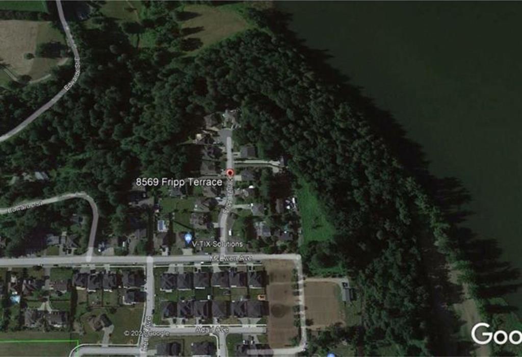 Listing Image 12
