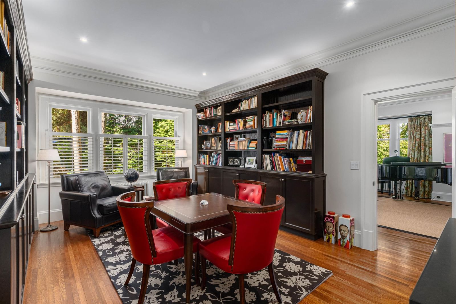 Listing Image 12