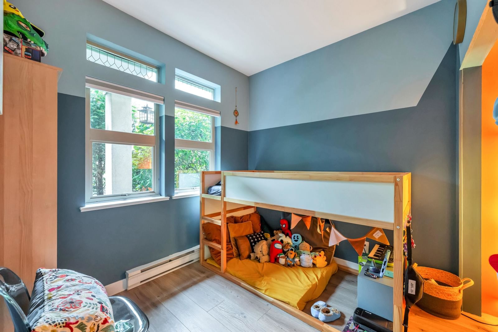 Listing Image 15
