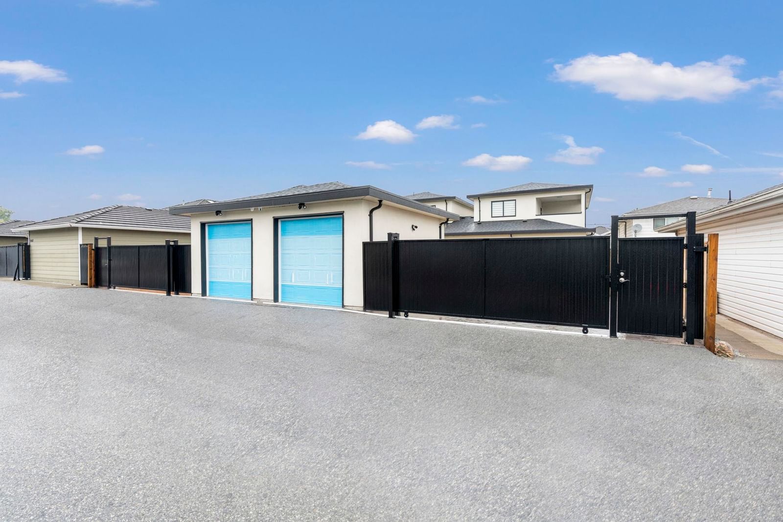 Listing Image 19