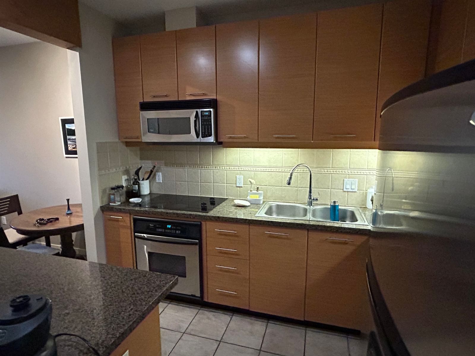 Listing Image 5