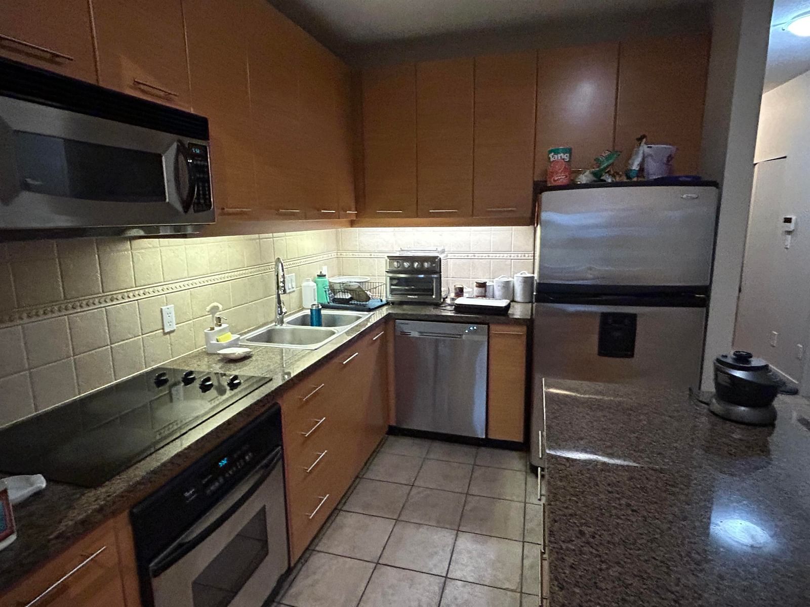 Listing Image 6