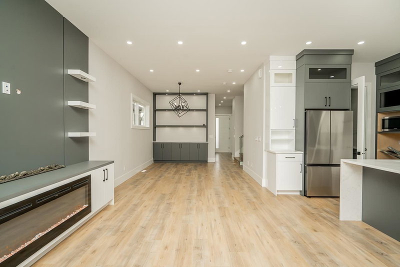 16717 15a Avenue, Surrey, V3S 9X7 | Image 2