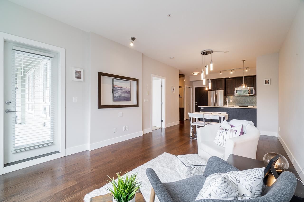 Listing Image 19