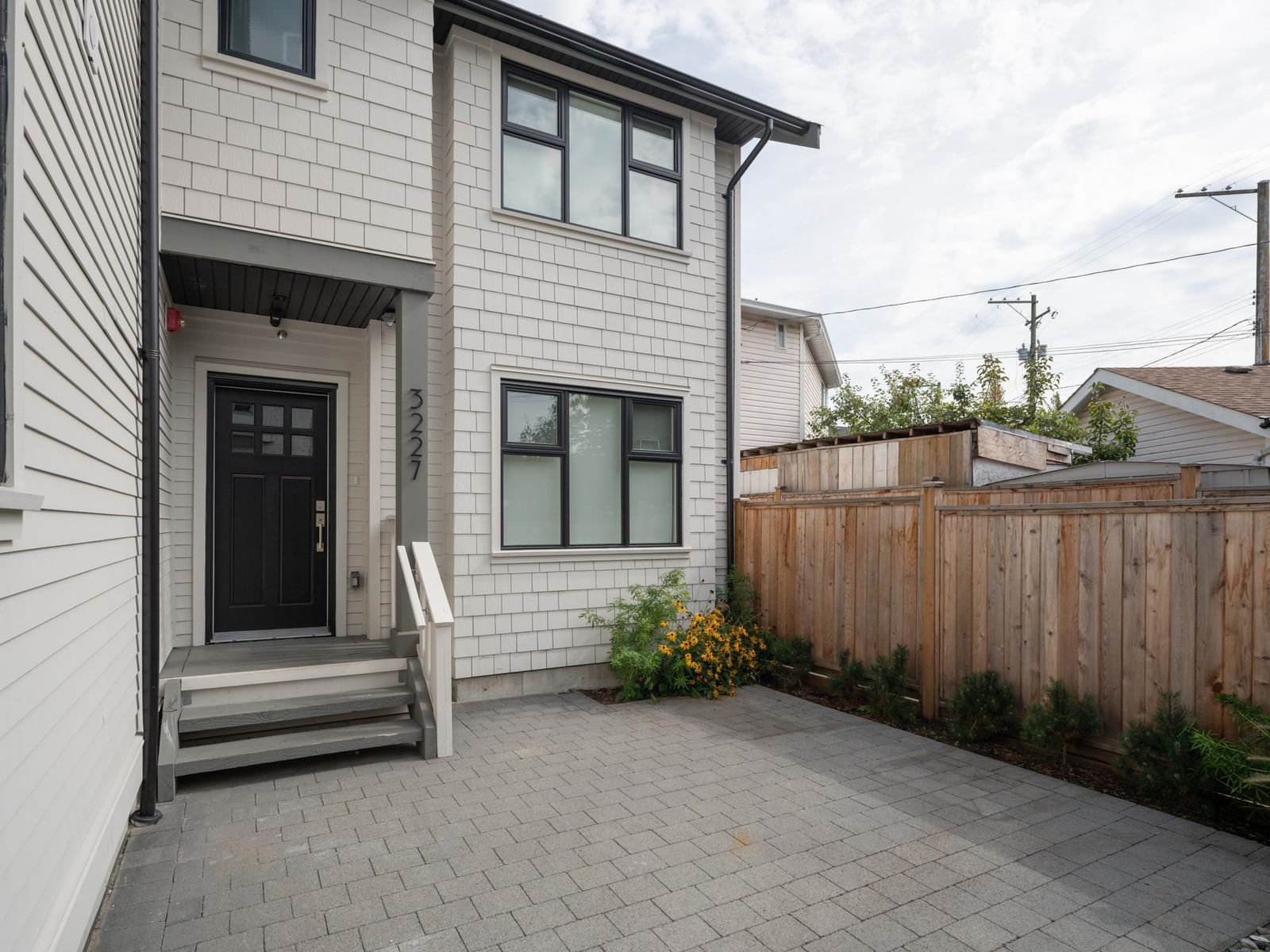 Listing Image 29